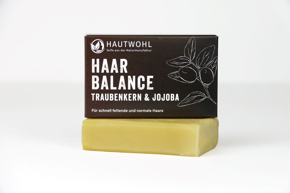 Dunkel braune Verpackung Haar Balance Traubenkern und Jojoba für schnell fettende und normale Haare von Hautwohl Seife aus der Naturmanufaktur.